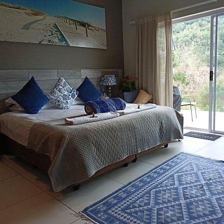 Mackenzies Accommodation East London Bagian luar foto