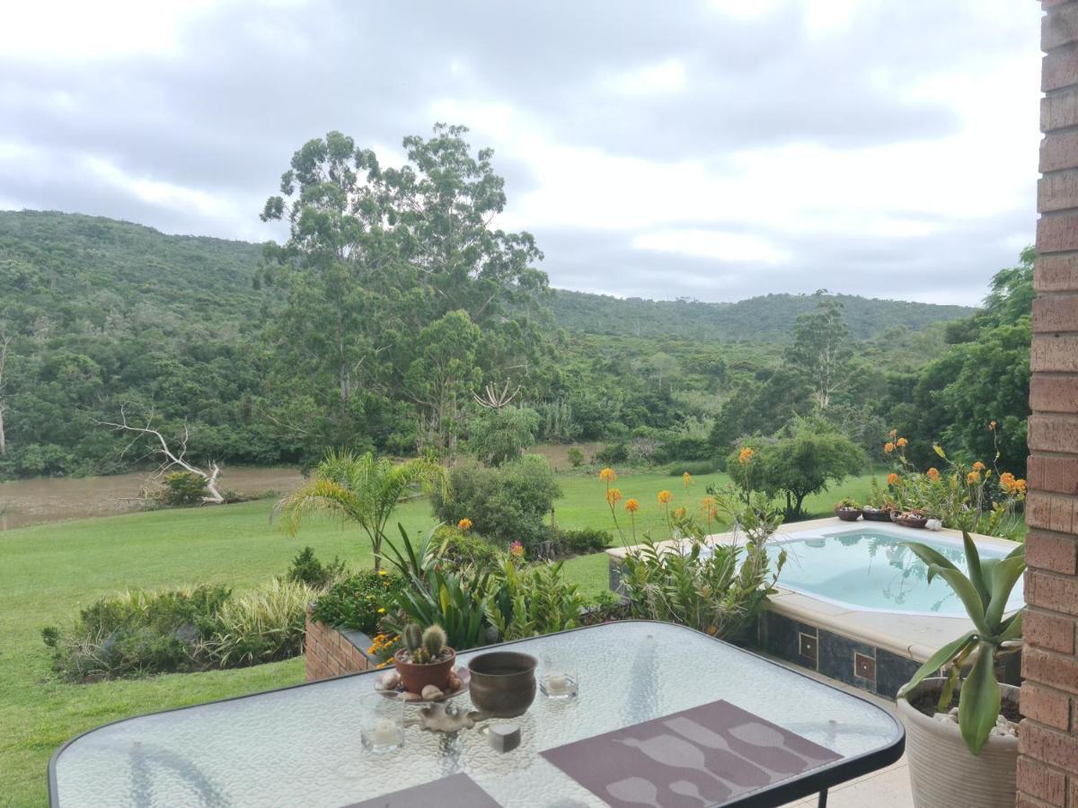 Mackenzies Accommodation East London Bagian luar foto