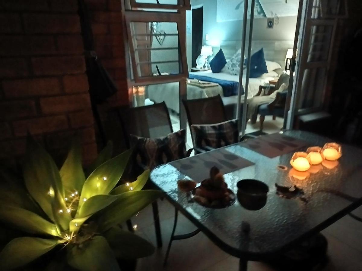Mackenzies Accommodation East London Bagian luar foto