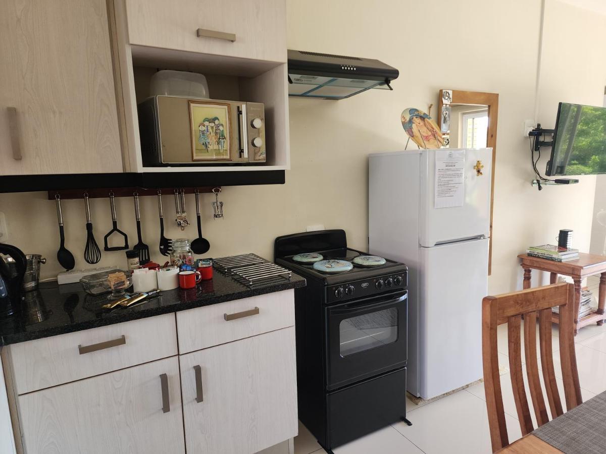 Mackenzies Accommodation East London Bagian luar foto