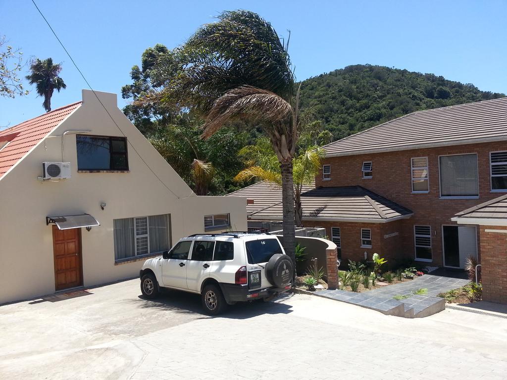 Mackenzies Accommodation East London Bagian luar foto