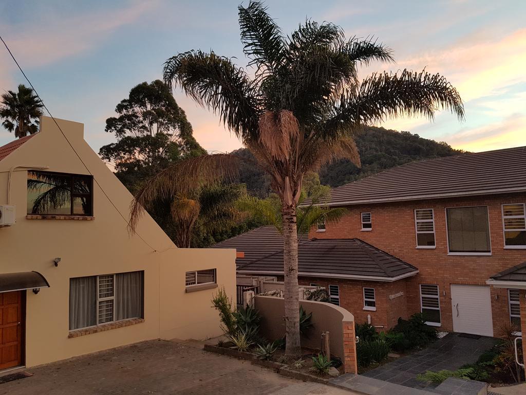 Mackenzies Accommodation East London Bagian luar foto