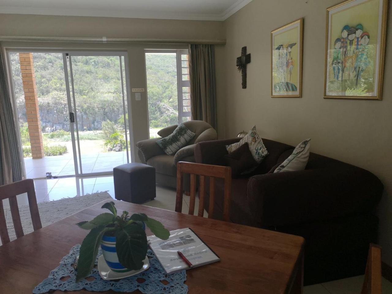 Mackenzies Accommodation East London Bagian luar foto